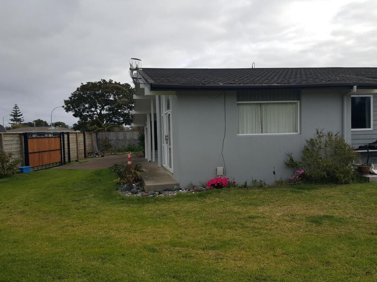 Holiday At Mount Maunganui Extérieur photo